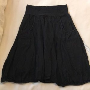 Black Garnet Hill size small skirt.